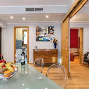 https://san-luca-fenice-apartments-in-venice.hotelinveneto.com
